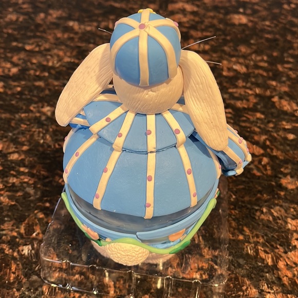 Collectible Glass Easter Bunny - Picture 6 of 13